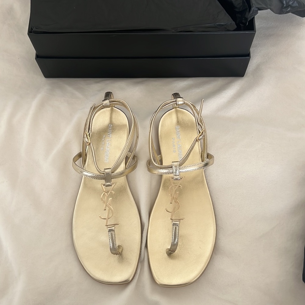 Saint Laurent sandals! - Picture 2 of 7